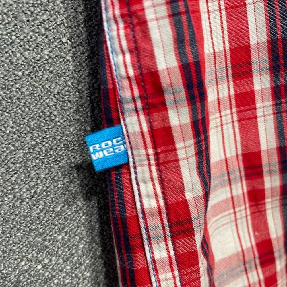 Rocawear Men's Shirt 2XL Red White Plaid Short Sleeve Button Up Checkered Camp - Picture 9 of 14